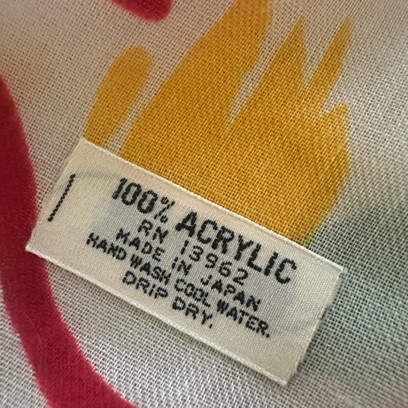 Shalom Tulip Art Scarf - Picture 4 of 4